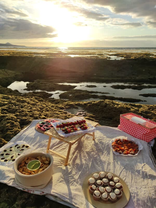 Aperitif on the beach.
