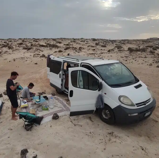 van-picture